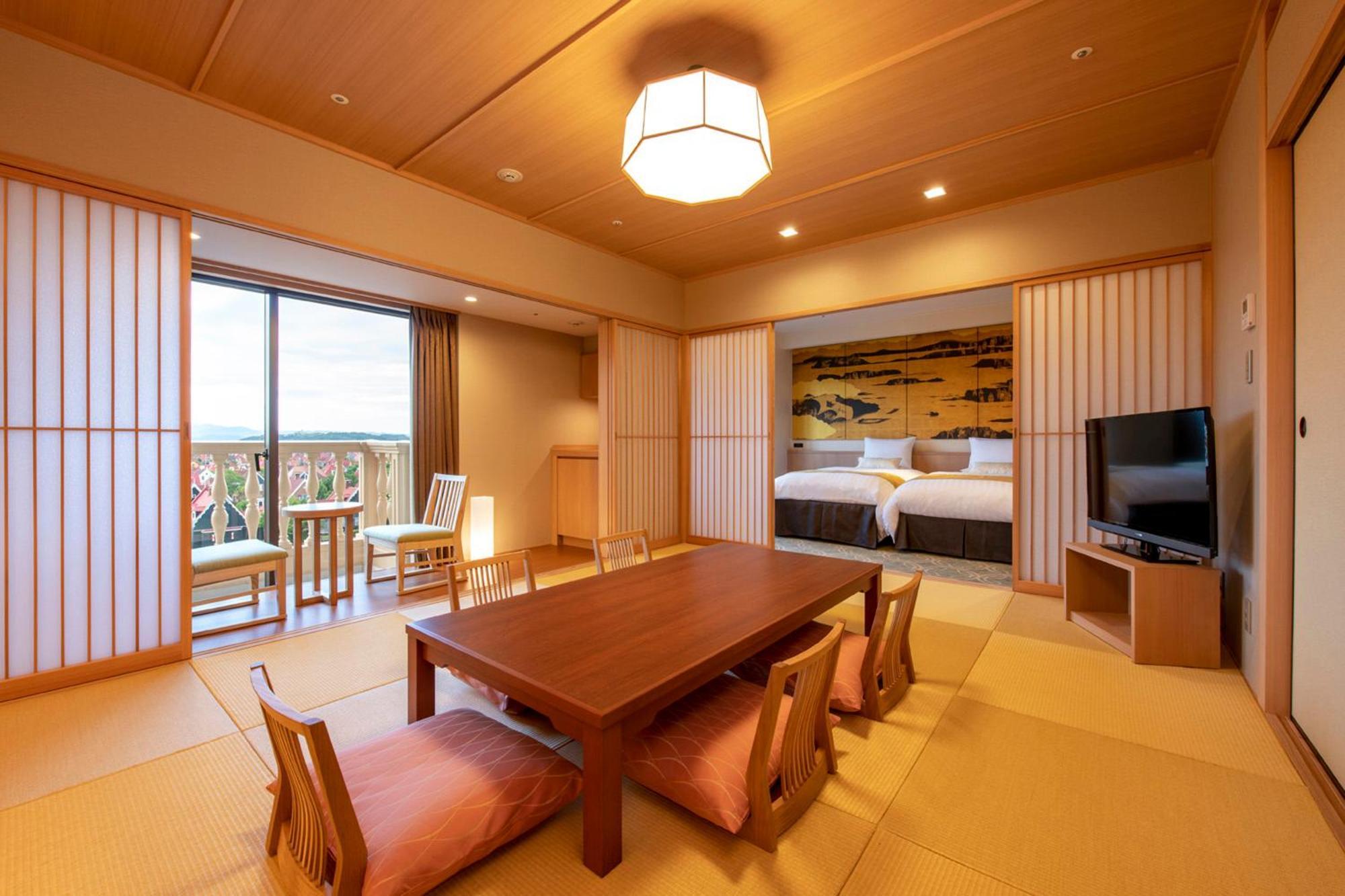 Hotel Okura Jr Huis Ten Bosch Сасебо Экстерьер фото A Japanese-style room at the hotel